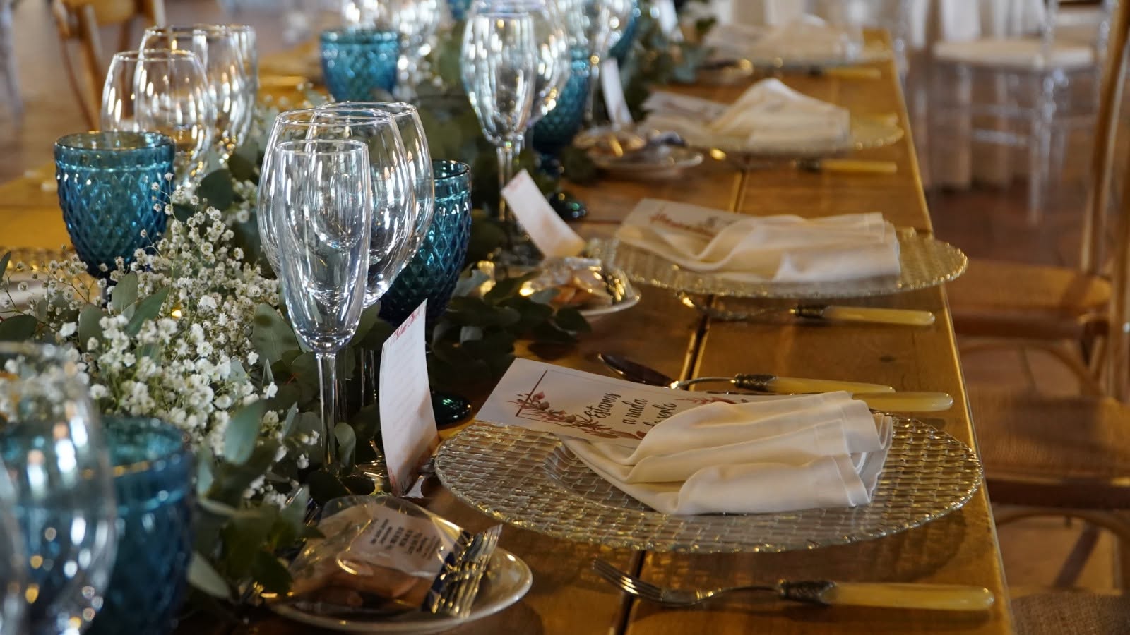 Montaje de mesas para bodas